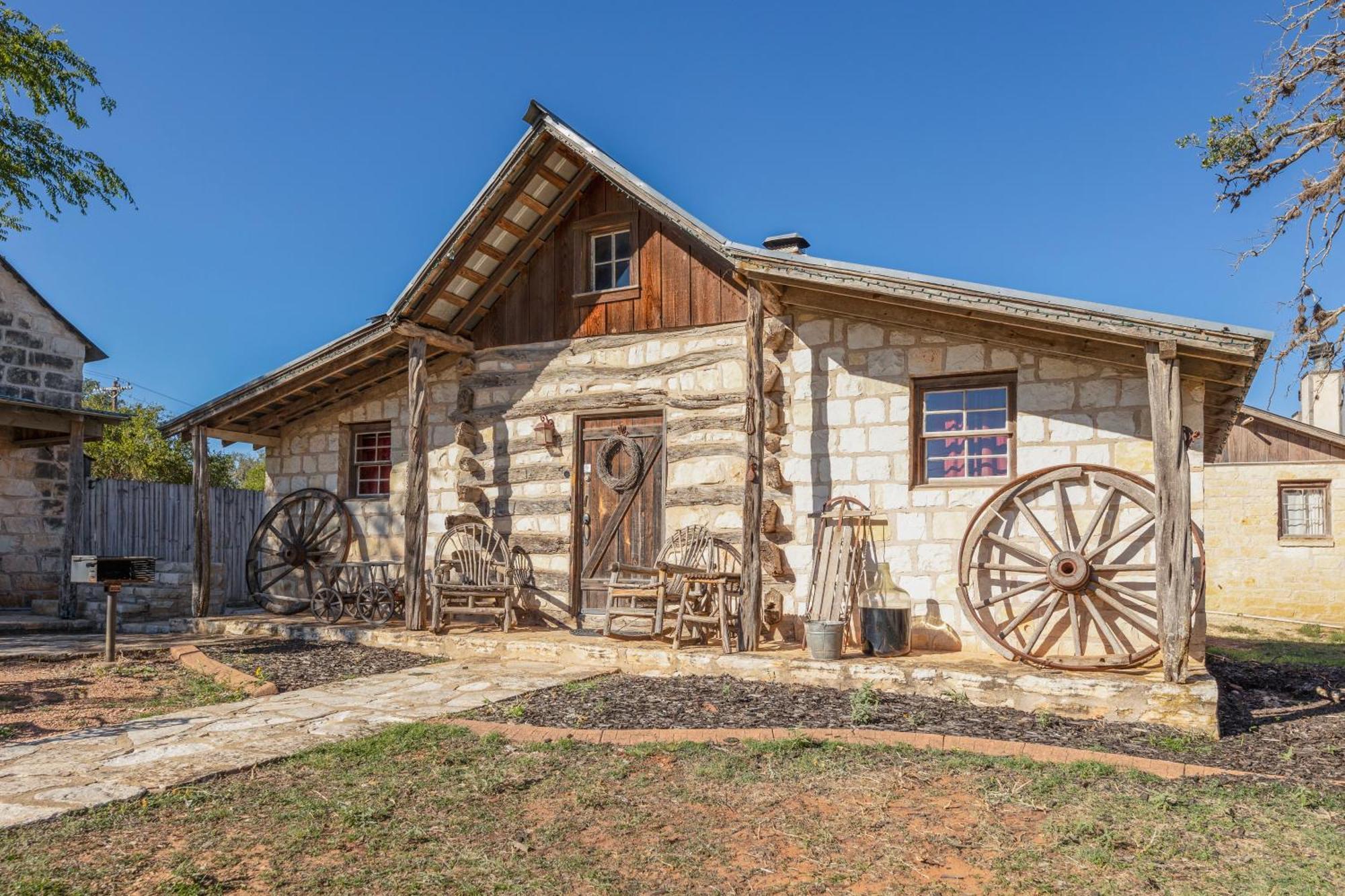 Country Inn Cottages Фредеріксбург Екстер'єр фото